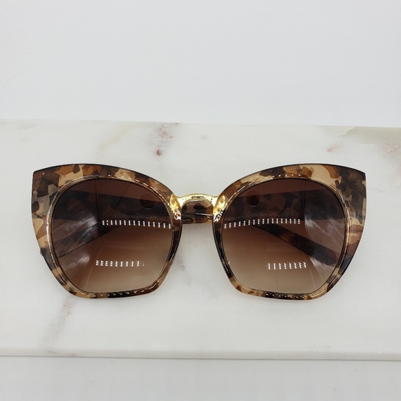 New Tortoise Oversized Cateye Sunglasses - Picture 9 of 9